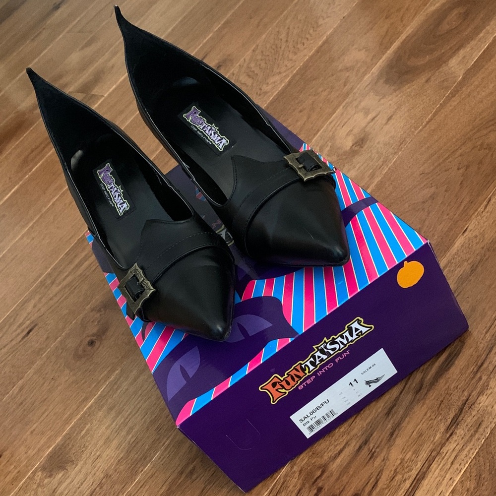 HALLOWEEN Funtasma Black Pointed Witch Costume Heels